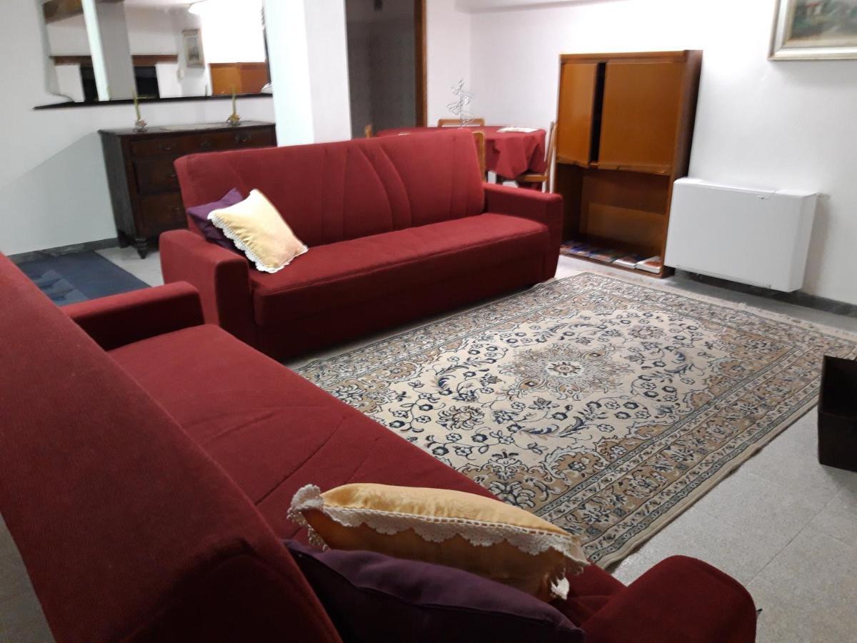 Terry House Villa ซีร์มิโอเน ภายนอก รูปภาพ
